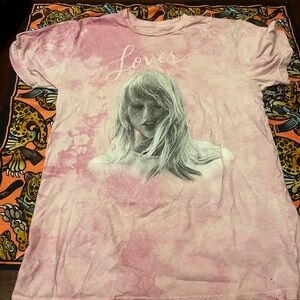 Taylor Swift Pink Lover T-Shirt Medium